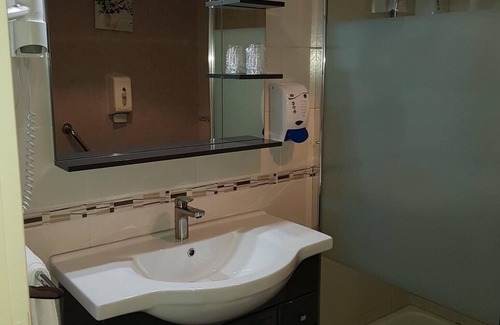 Commentry Hotel | Eco-Friendly Escape at Le Lyon Vert - Rated 8.8/10