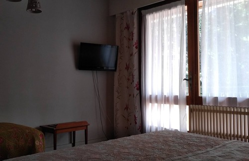 Vernet-les-Bains Hotel | Eco-Friendly Stay at Hôtel Le Mas Fleuri - Rated 8.8/10