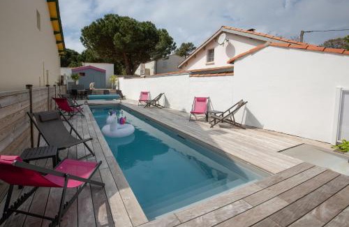 Saint-Trojan-les-Bains Hotel | Oceanfront Hôtel Le Nautile with Pool & Guest-Rated 9/10