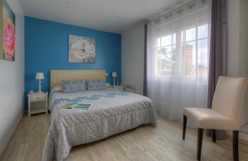 Saint-Trojan-les-Bains Hotel | Oceanfront Hôtel Le Nautile with Pool & Guest-Rated 9/10
