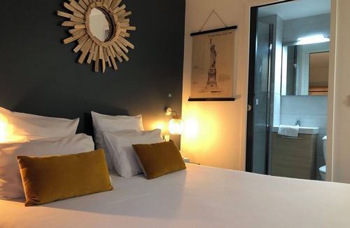 Saint-Lo Hotel | Discover Comfort at Hotel Restaurant Lunotel with Breakfast