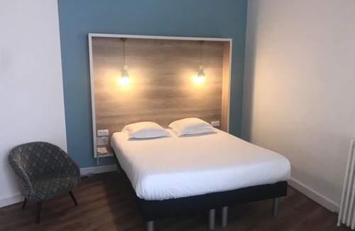 Vitre Hotel | Discover Hôtel Le Petit Billot: Spa & Breakfast Awaits