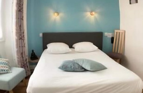 Vitre Hotel | Discover Hôtel Le Petit Billot: Spa & Breakfast Awaits
