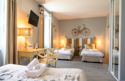 Sainte-Marie-de-Re Hotel | Relax at Hôtel Le Peu Breton: Pool, Spa & Family-Friendly