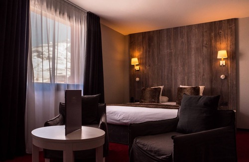 Bergers Hotel | Experience Hôtel Le Pic Blanc: Family-Friendly Escape