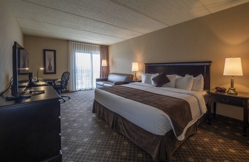 Sherbrooke Hotel | Relax at Hôtel Le Président: Spa, Pool & Family-Friendly