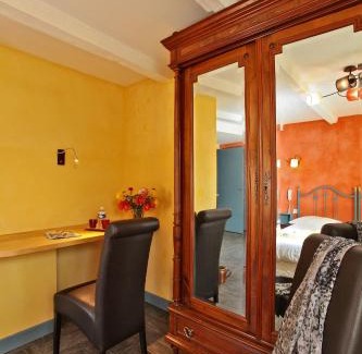 Figeac Hotel | Experience Comfort at Hôtel Le Quatorze - Rated 9/10