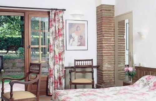 Montaigut-sur-Save Hotel | Experience Relaxation at Hôtel Le Ratelier with Spa & Pool