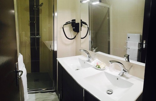 Issoncourt Hotel | Comfortable Stay at Hôtel le Relais de la Voie Sacrée