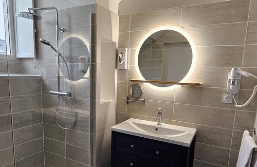 Pontivy Hotel | Discover Hôtel le Rohan: 4-Star Comfort & Family-Friendly Amenities