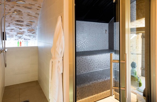 Blace Hotel | Discover Hôtel Le Savigny: Pool, Spa & Top Ratings Await