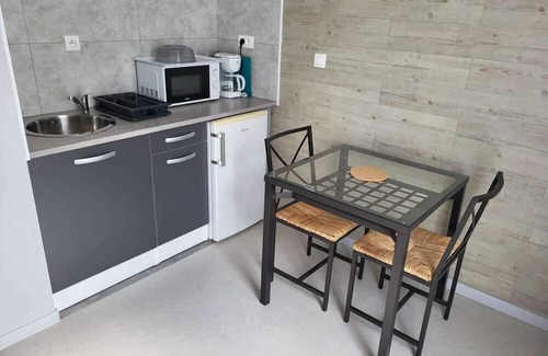 Saint-Laurent-Nouan Hotel | Guest Rated 9.2 - Hôtel Le Verger with Breakfast Included