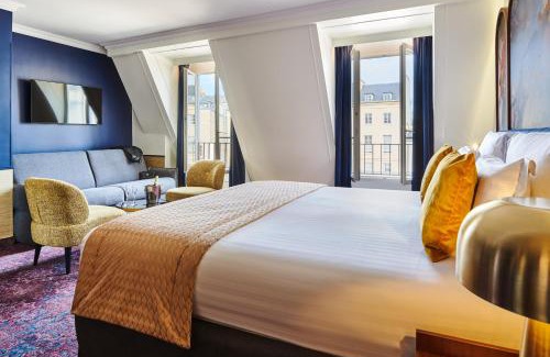Notre-Dame Hotel | Discover Hôtel Le Versailles: 4-Star Family-Friendly Comfort