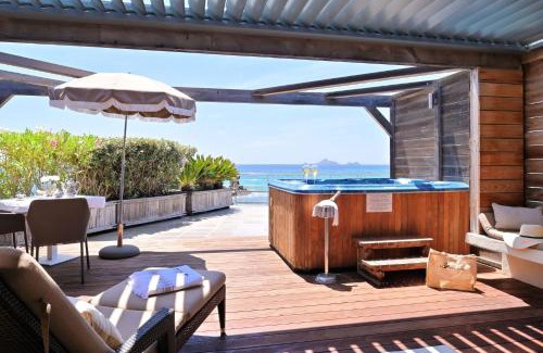 Ajaccio Hotel | Discover Oceanfront Bliss at Hôtel Le Week end - 4 Stars