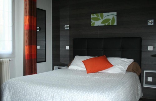 Bareges Hotel | Discover Hôtel Les Castets d'Ayré: Rated 9.2/10 with Dining