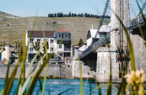 Tain-l'Hermitage Hotel | Ideal Family Escape at Hôtel Les Deux Coteaux - Pet Friendly
