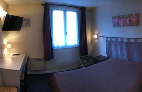 Bouzies Hotel | Relax at Hôtel Les Falaises with Pool, Spa & Family-Friendly Fun