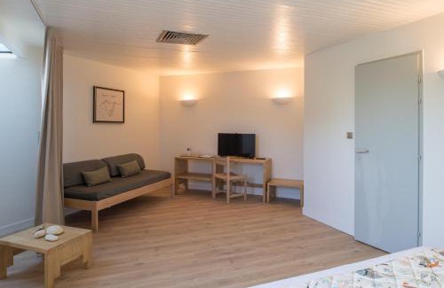 Sainte-Marie-de-Re Hotel | Discover Hôtel Les Grenettes: Oceanfront Comfort Awaits