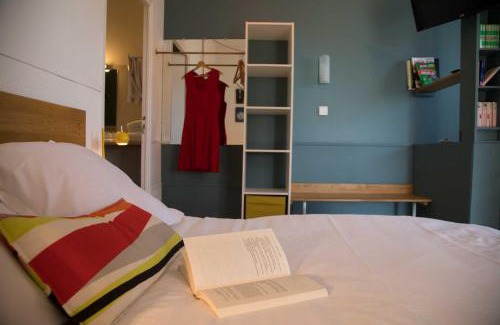 Meursault Hotel | Cozy Hôtel Les Hauts de Meursault: Pet-Friendly Retreat