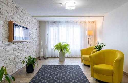 Sept-Iles Hotel | Discover Hôtel Les Mouettes: Pet-Friendly & Family-Ready
