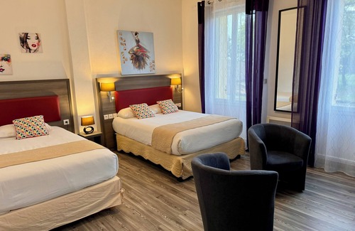Le Temple-sur-Lot Hotel | Discover Hôtel Les Rives du Plantié: Rated 9.2 with Pool