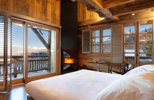 Les Carroz-d'Araches Hotel | Experience Hôtel Les Servages d'Armelle: Oceanfront Bliss
