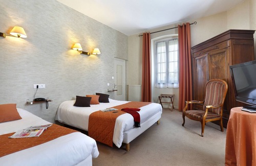 Bourges Hotel | Enjoy Family-Friendly Amenities at Hôtel Les Tilleuls, Bourges