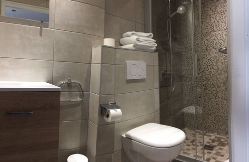 Audincourt Hotel | Top-Rated Hôtel les Tilleuls-Montbéliard with Pool & Dining