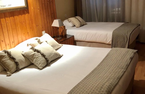 Audincourt Hotel | Top-Rated Hôtel les Tilleuls-Montbéliard with Pool & Dining