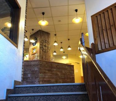 Les Orres Hotel | Welcoming Hôtel Les Trappeurs: Pool, Pet-Friendly Escapes