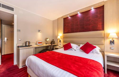 Corenc Hotel | Discover Hôtel Les Trois Roses: Family-Friendly Escape