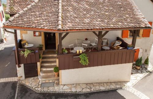 Hauterive Hotel | Discover Hôtel Les Vieux Toits: Family-Friendly Haven