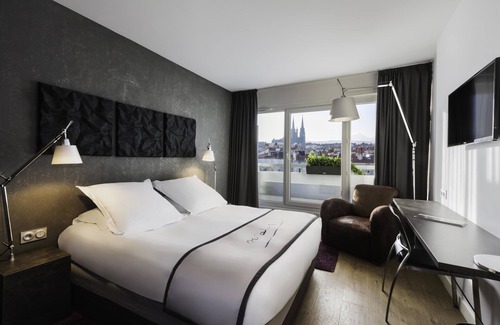 Sablon - Trudaine Hotel | Discover Hotel Literary Alexandre Vialatte, BW Signature
