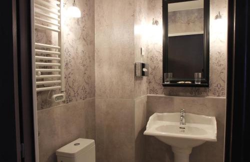 Quartier Vieux Marche-Cathedrale Hotel | Experience Hôtel Littéraire Gustave Flaubert's 4-Star Stay