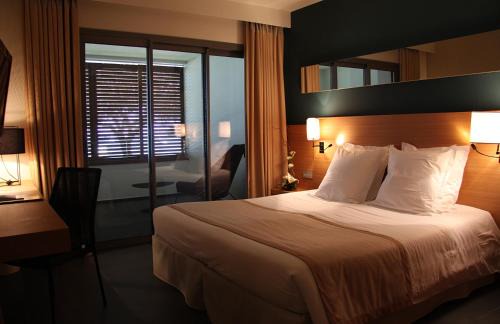Santa Giulia Hotel | Discover Hôtel & Lodges Moby Dick: Beachfront Bliss Awaits