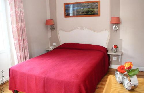 Lourdes Hotel | Discover Hôtel Majestic: Pet-Friendly & Family Ready Stay