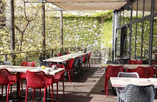 1st Arrondissement Hotel | Convenient Stay at Holiday Inn Express Marseille Saint Charles