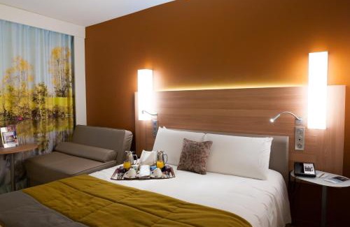Flace Hotel | Discover Hôtel Mercure Mâcon Bord de Saône with Pool & Views