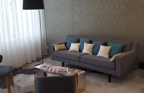 Flace Hotel | Relax at Hôtel Mercure Macon Bord de Saône with Pool & Spa