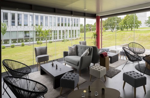 Saint-Herblain Hotel | Discover Hôtel Mercure Nantes Ouest: Family-Friendly Getaway