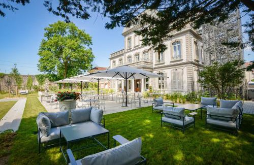 Voiron Hotel | Discover Hôtel Mille Pas: Pet-Friendly Retreat with Breakfast