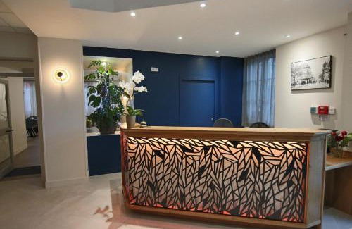 Sarlat-la-Caneda Hotel | Pet-Friendly Hôtel Montaigne: Top-Rated Comfort Awaits