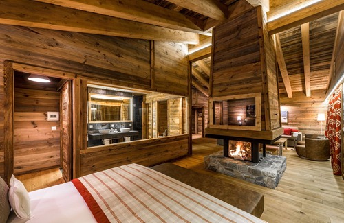 Saint-Pierre-de-Clages Hotel | Relax at Hôtel Nendaz 4 Vallées & Spa with Pool and Hot Tub