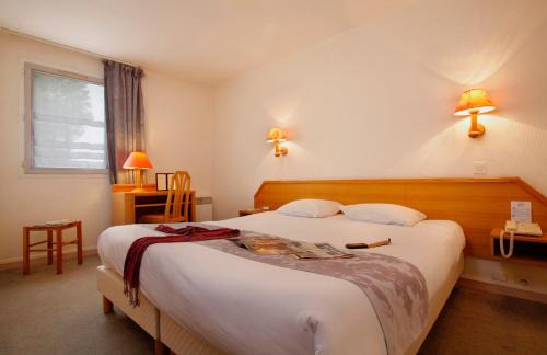 Quimperle Hotel | Pet-Friendly Hôtel Novalis Quimperlé with Breakfast Included