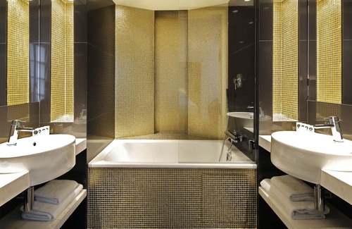 Quartier de la Place-Vendome Hotel | Elegant Hôtel Opéra Richepanse - Guest Rated 9.6/10