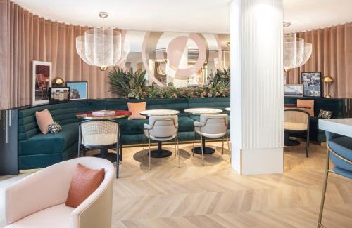Quinze-Vingts Hotel | Discover Hôtel Parisianer: Family-Friendly & Highly Rated