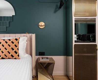 Quinze-Vingts Hotel | Discover Hôtel Parisianer: Family-Friendly & Highly Rated