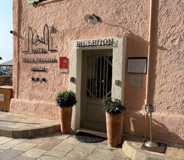 Bastia Hotel | Discover Hôtel Posta Vecchia: Pet-Friendly with Hot Tub