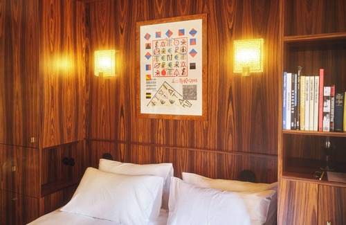 Arles City Centre Hotel | Experience Elegance at Hôtel Présent with Spa & Dining