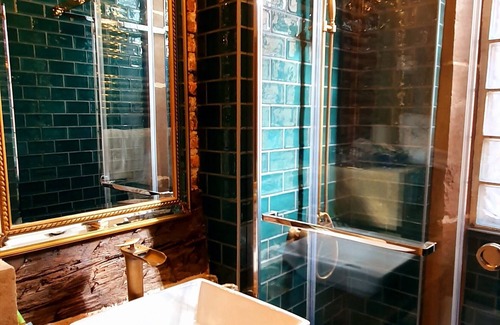 Castres Hotel | Unwind at Hôtel Renaissance: 4-Star Comfort & Pool Access
